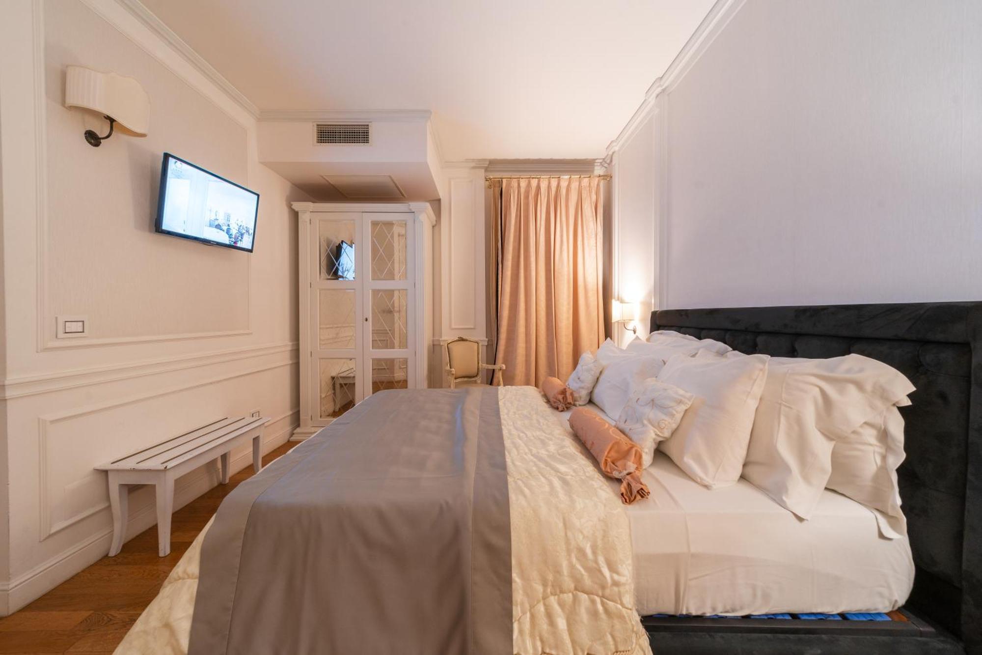 Tesoretto Hotel Поджардо Экстерьер фото